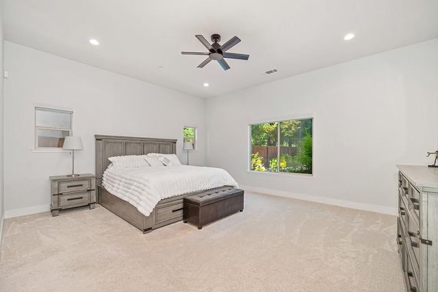 10886 St Moritz Cir, Stockton, CA 95209