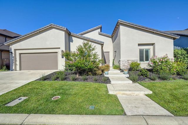 10886 St Moritz Cir, Stockton, CA 95209
