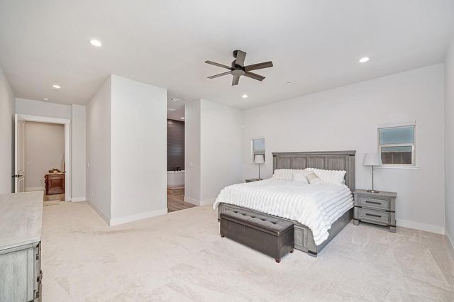 10886 St Moritz Cir, Stockton, CA 95209