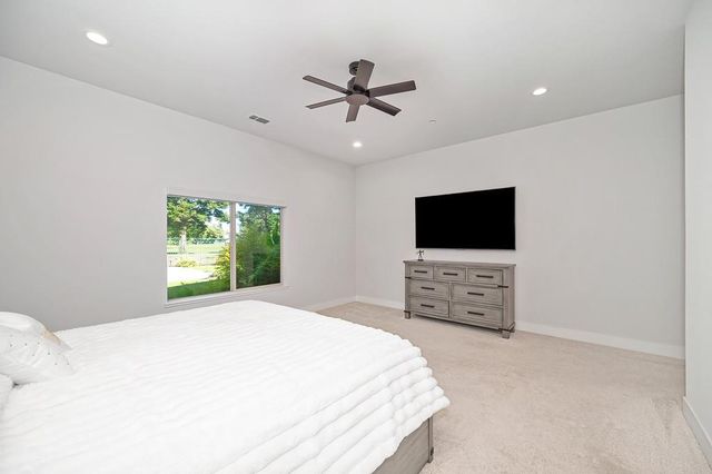 10886 St Moritz Cir, Stockton, CA 95209