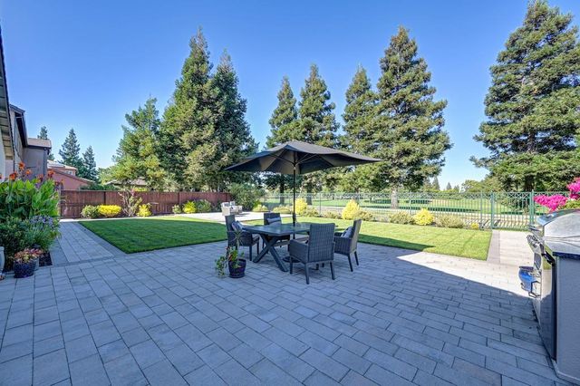10886 St Moritz Cir, Stockton, CA 95209