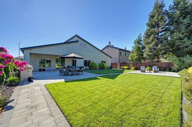 10886 St Moritz Cir, Stockton, CA 95209