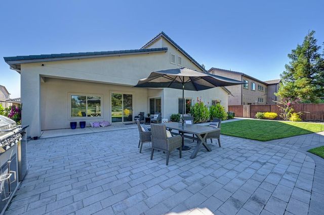 10886 St Moritz Cir, Stockton, CA 95209