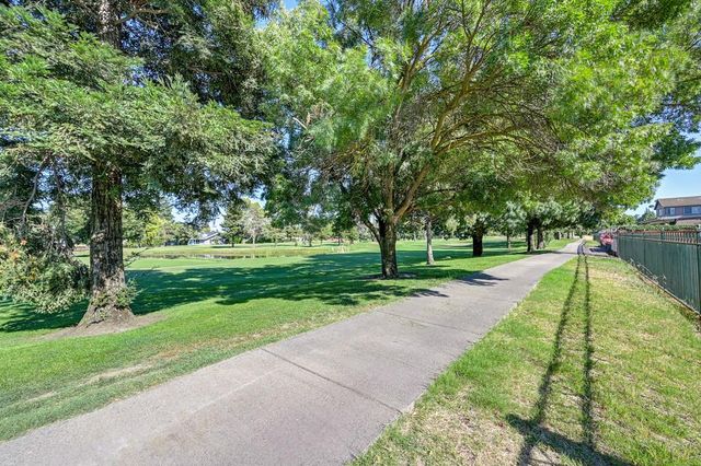 10886 St Moritz Cir, Stockton, CA 95209