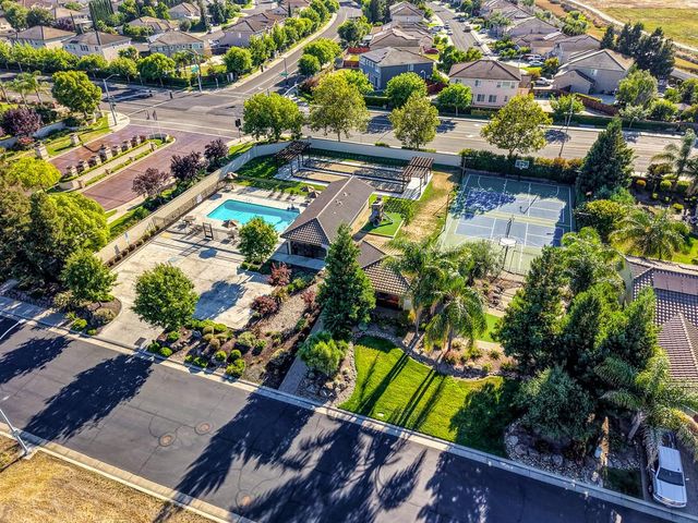 10886 St Moritz Cir, Stockton, CA 95209