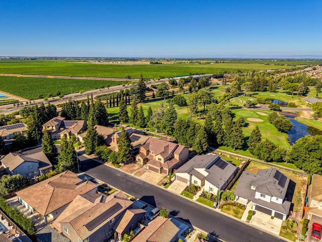10886 St Moritz Cir, Stockton, CA 95209