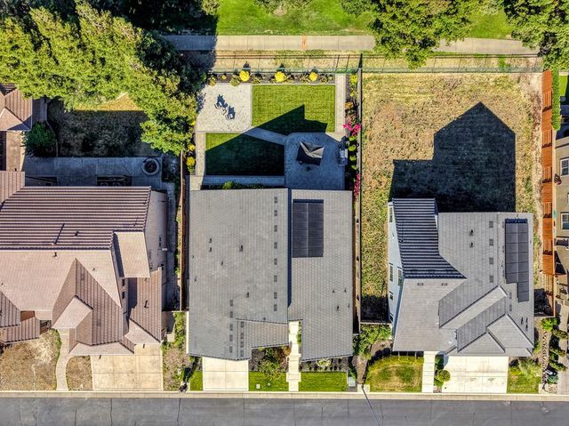 10886 St Moritz Cir, Stockton, CA 95209