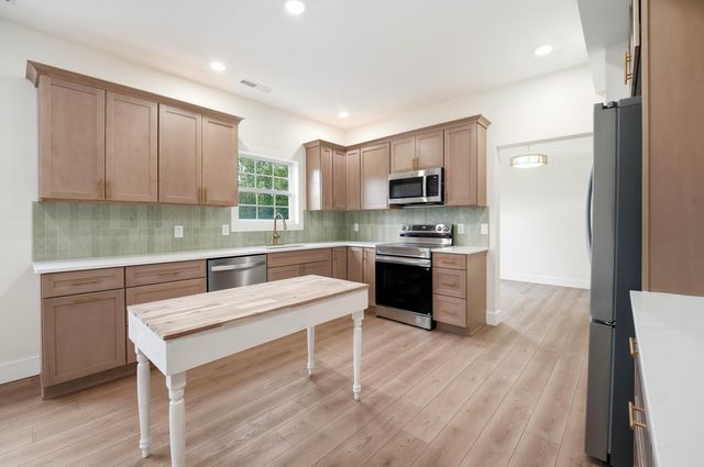 5905 KELSEY DR, Columbia, MO 65202