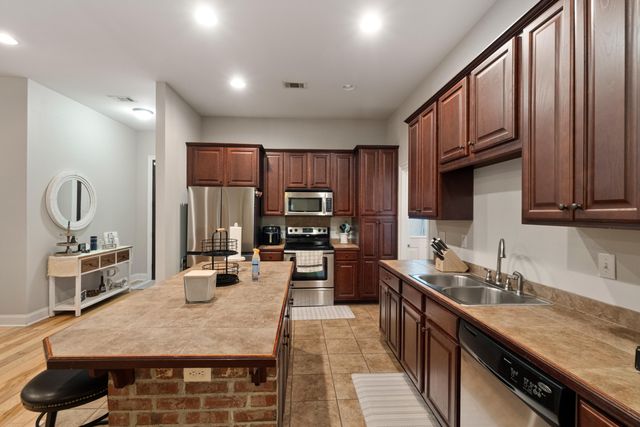 53 S Bridle Bend, Hattiesburg, MS 39402