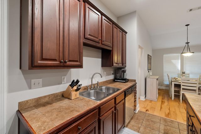 53 S Bridle Bend, Hattiesburg, MS 39402