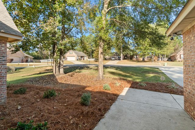 53 S Bridle Bend, Hattiesburg, MS 39402