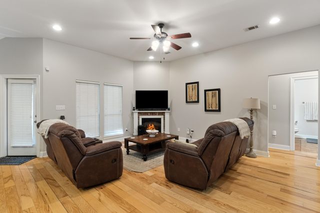 53 S Bridle Bend, Hattiesburg, MS 39402