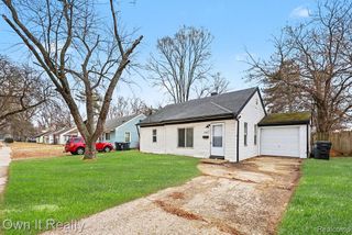 10821 Albany Street, Oak Park, MI 48237