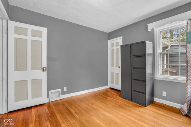 323 Cossell Drive, Indianapolis, IN 46224