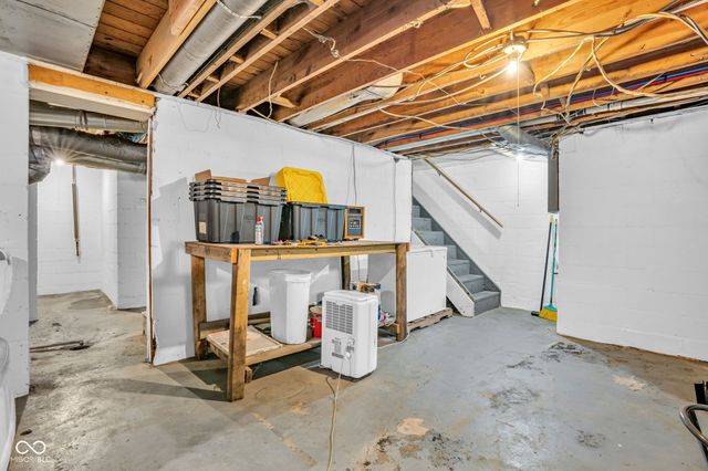 323 Cossell Drive, Indianapolis, IN 46224