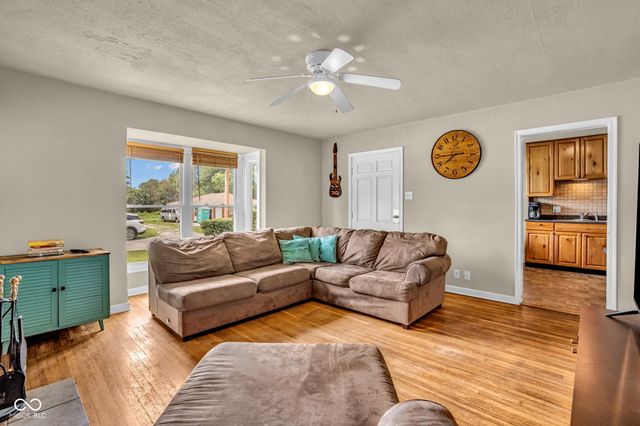 323 Cossell Drive, Indianapolis, IN 46224