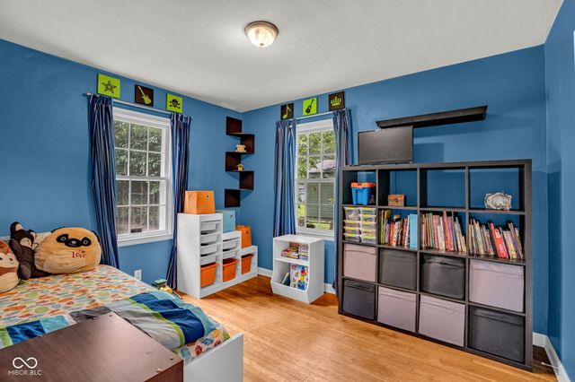 323 Cossell Drive, Indianapolis, IN 46224