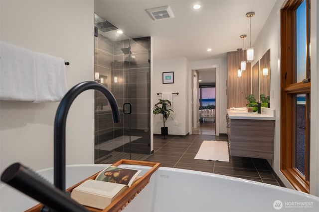 18505 Normandy Terrace SW, Normandy Park, WA 98166
