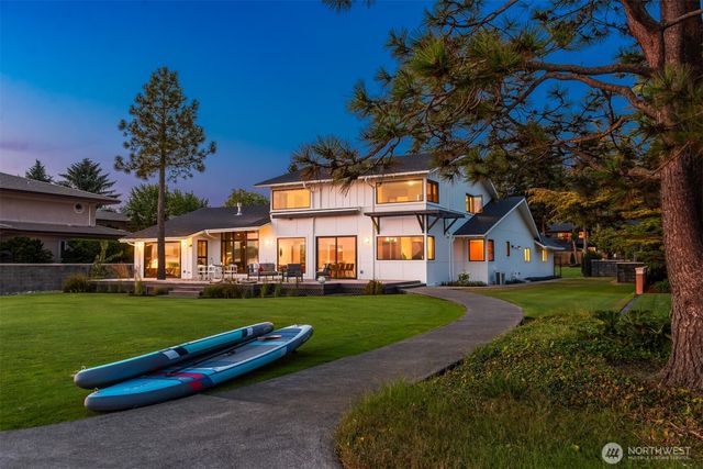18505 Normandy Terrace SW, Normandy Park, WA 98166