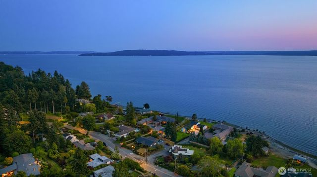 18505 Normandy Terrace SW, Normandy Park, WA 98166