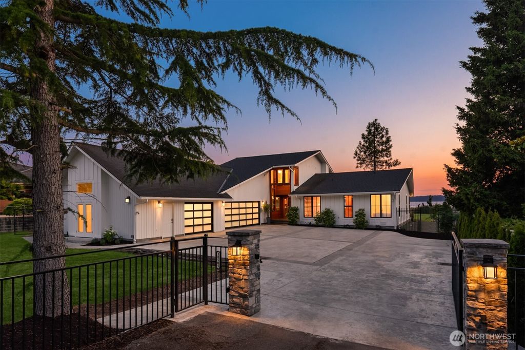 18505 Normandy Terrace SW, Normandy Park, WA 98166