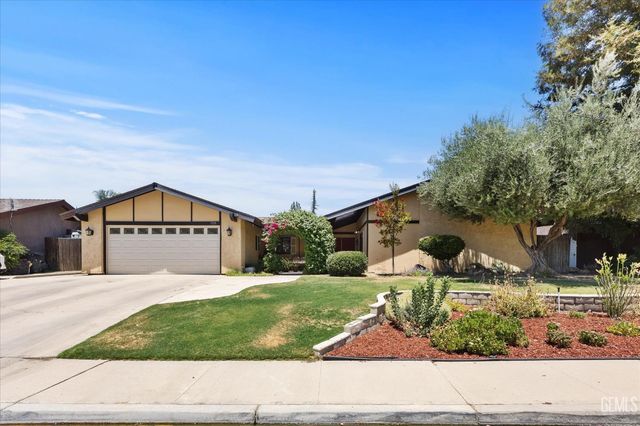 7109 School House Lane, Bakersfield, CA 93309
