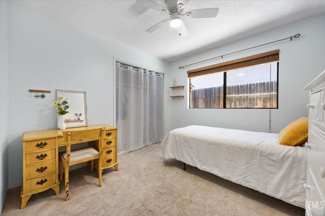 7109 School House Lane, Bakersfield, CA 93309