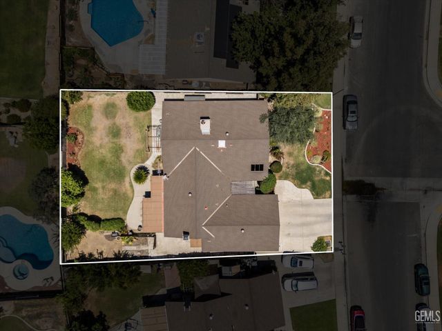 7109 School House Lane, Bakersfield, CA 93309