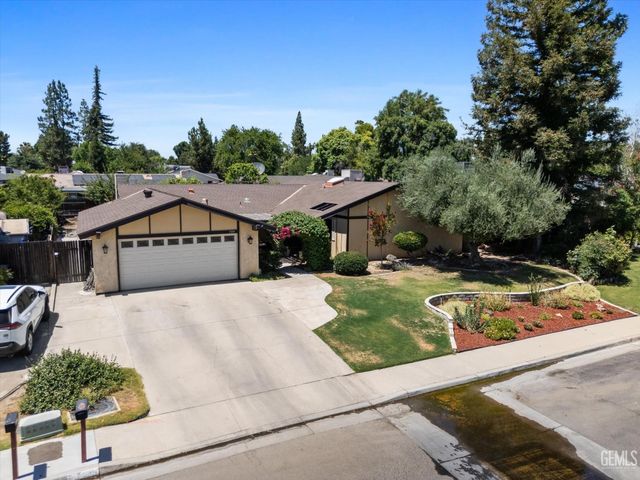 7109 School House Lane, Bakersfield, CA 93309