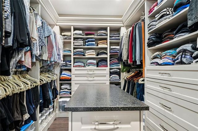 1274 Edmund Lane, Brookhaven, GA 30319