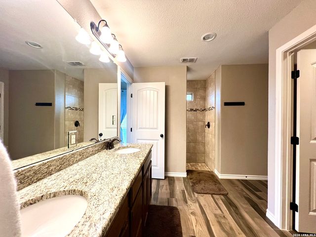 1729 Vista View, Pleasanton, TX 78064