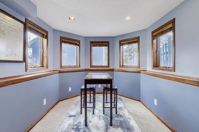 7832 18th Street N, Oakdale, MN 55128