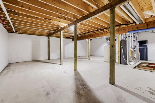 7832 18th Street N, Oakdale, MN 55128