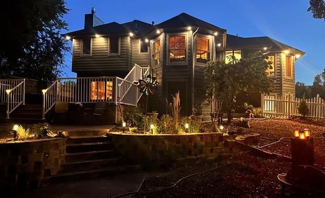 7832 18th Street N, Oakdale, MN 55128