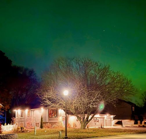 7832 18th Street N, Oakdale, MN 55128