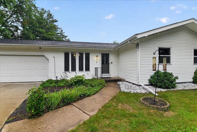 5 Yorktown Circle, Madison, WI 53711