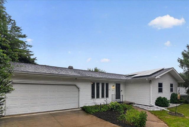 5 Yorktown Circle, Madison, WI 53711
