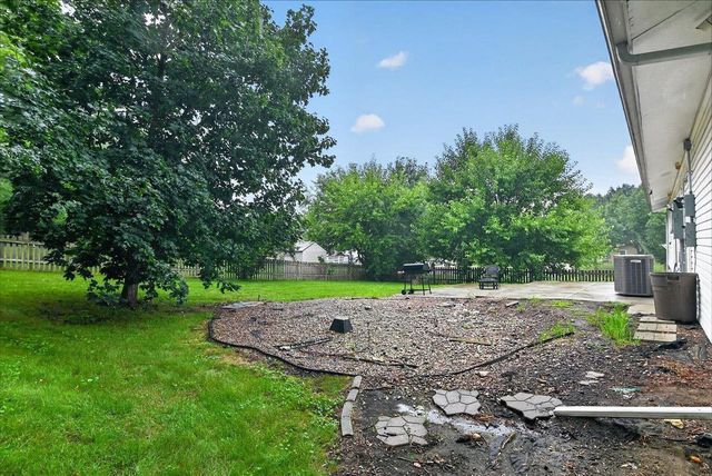 5 Yorktown Circle, Madison, WI 53711