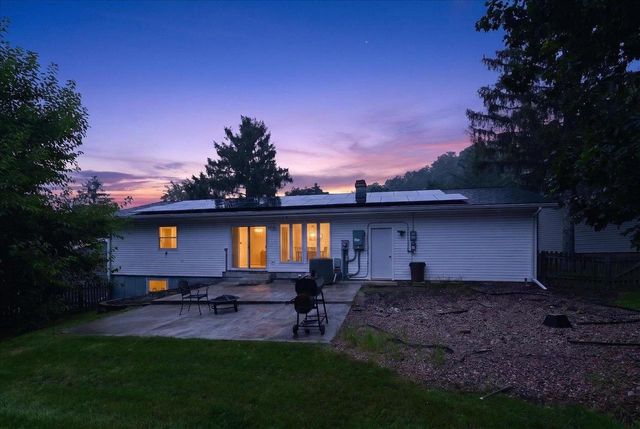 5 Yorktown Circle, Madison, WI 53711