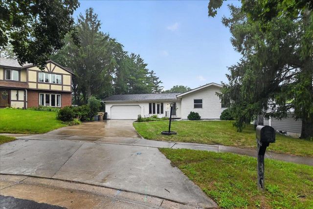 5 Yorktown Circle, Madison, WI 53711