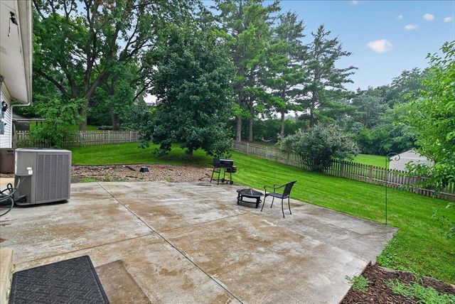 5 Yorktown Circle, Madison, WI 53711