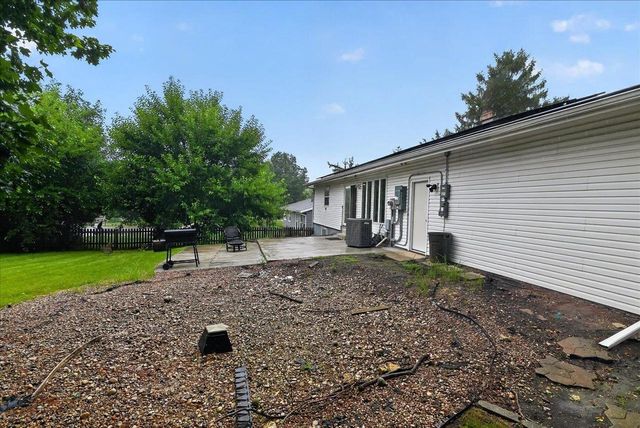 5 Yorktown Circle, Madison, WI 53711