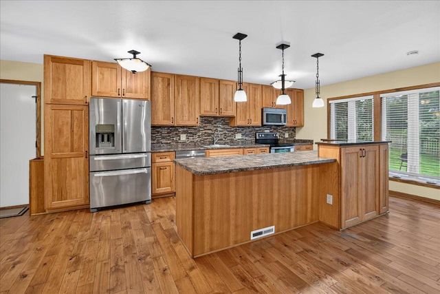 5 Yorktown Circle, Madison, WI 53711