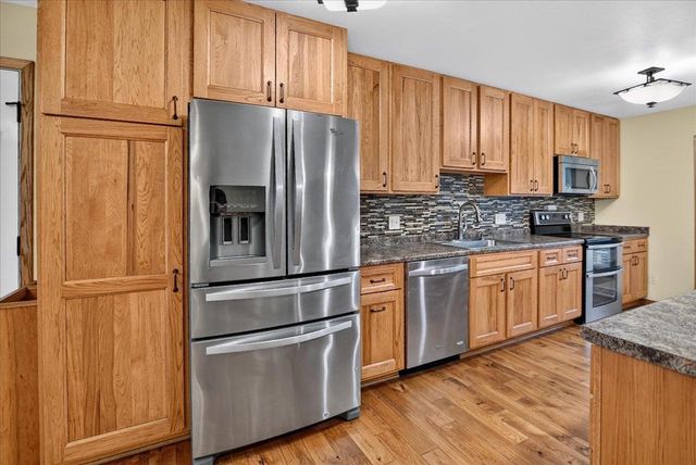 5 Yorktown Circle, Madison, WI 53711