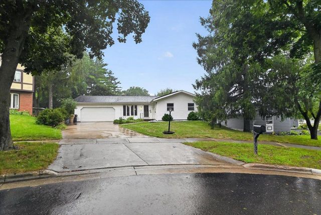 5 Yorktown Circle, Madison, WI 53711