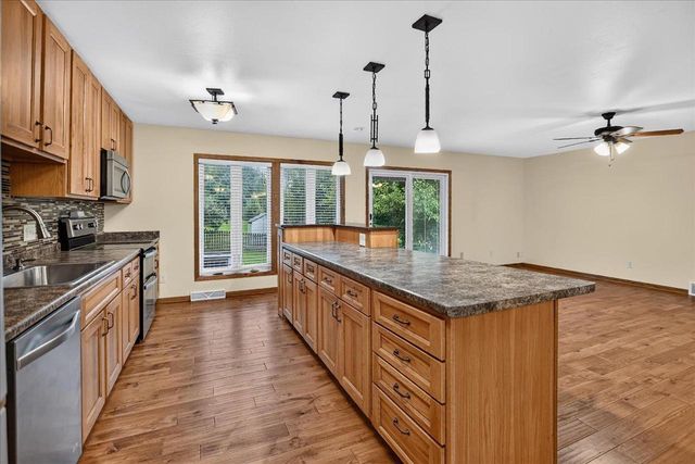 5 Yorktown Circle, Madison, WI 53711
