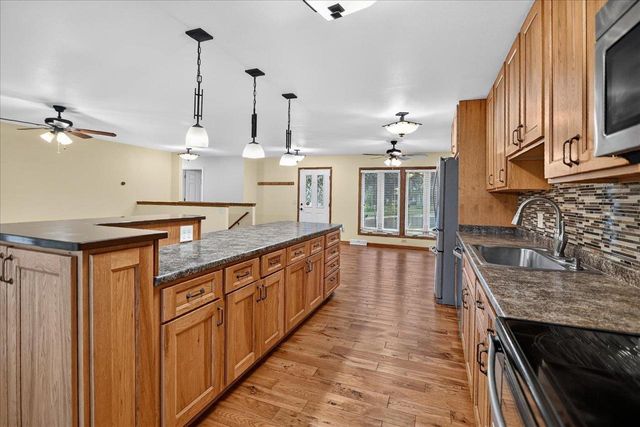 5 Yorktown Circle, Madison, WI 53711
