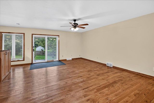 5 Yorktown Circle, Madison, WI 53711