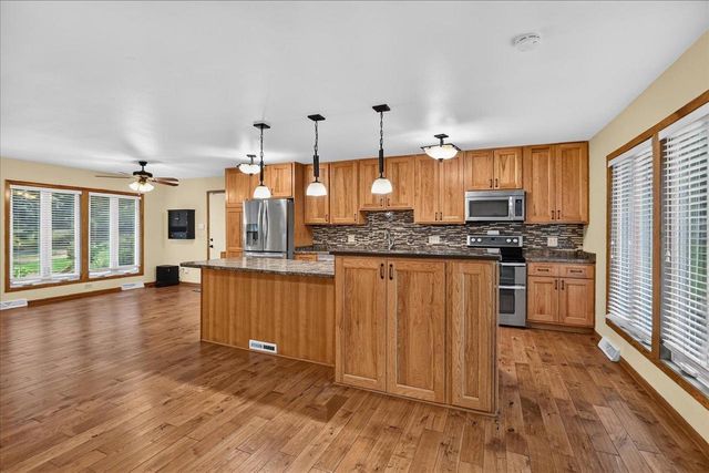 5 Yorktown Circle, Madison, WI 53711