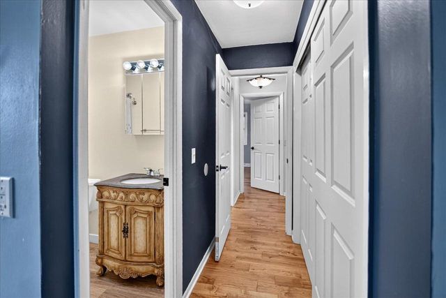 5 Yorktown Circle, Madison, WI 53711